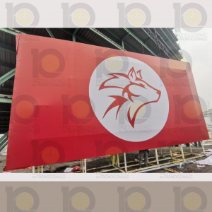 Lona front montada sobre bastidor